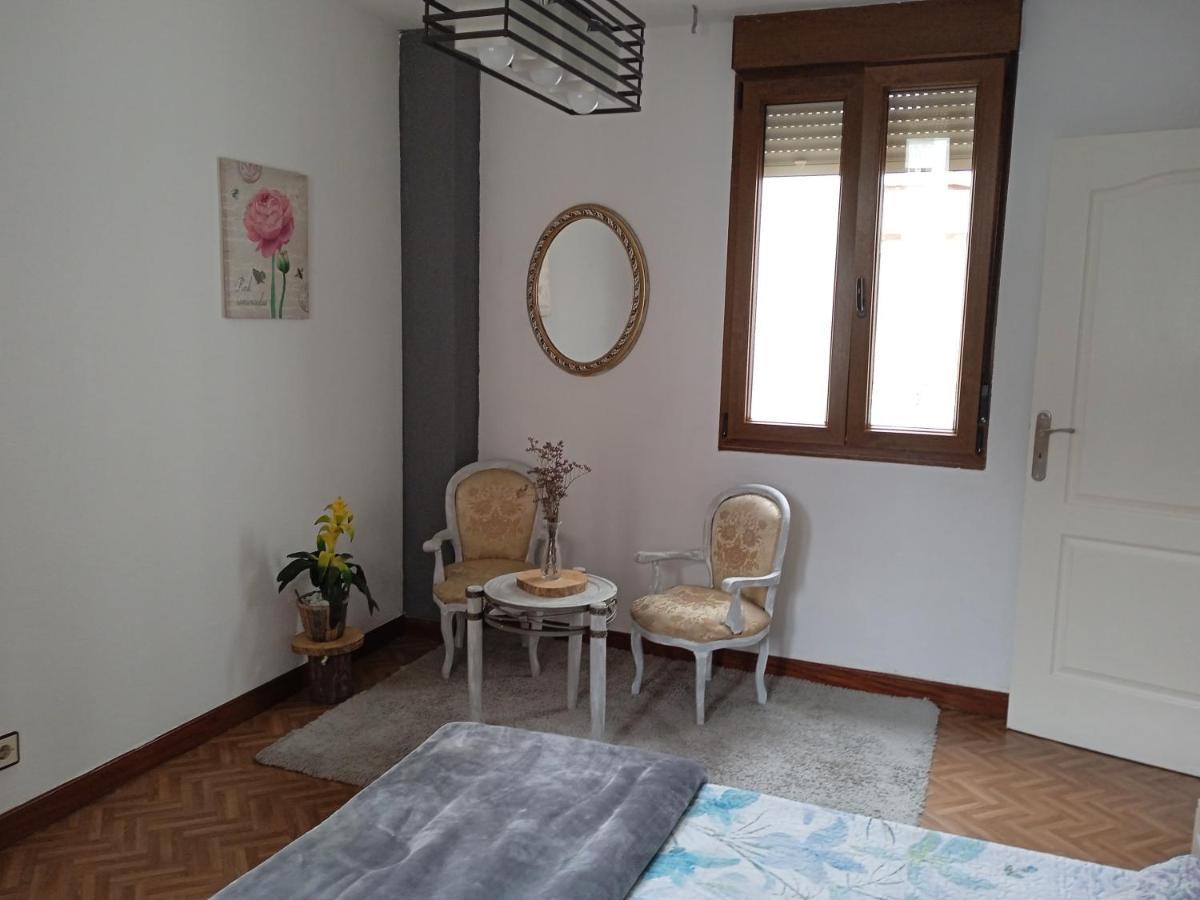 Appartamento Estudio Acogedor Cercano Santander Y Proximo Al Aeropuerto Maliaño Esterno foto