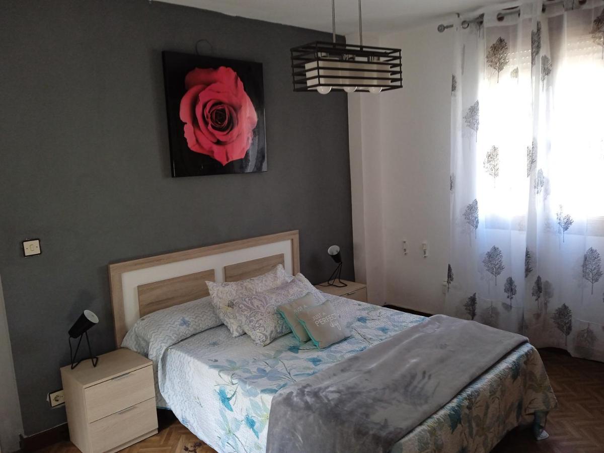 Appartamento Estudio Acogedor Cercano Santander Y Proximo Al Aeropuerto Maliaño Esterno foto